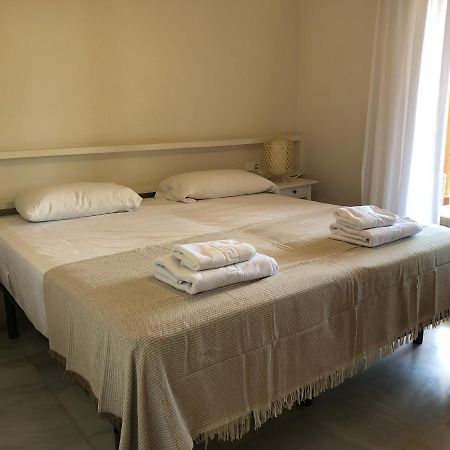 La Cala Azul 2 Bedroom Apartment With Big Sunny Terrace & Walking Distance To All The Amenities - Costa Del Sol Ла-Кала-де-Міхас Екстер'єр фото