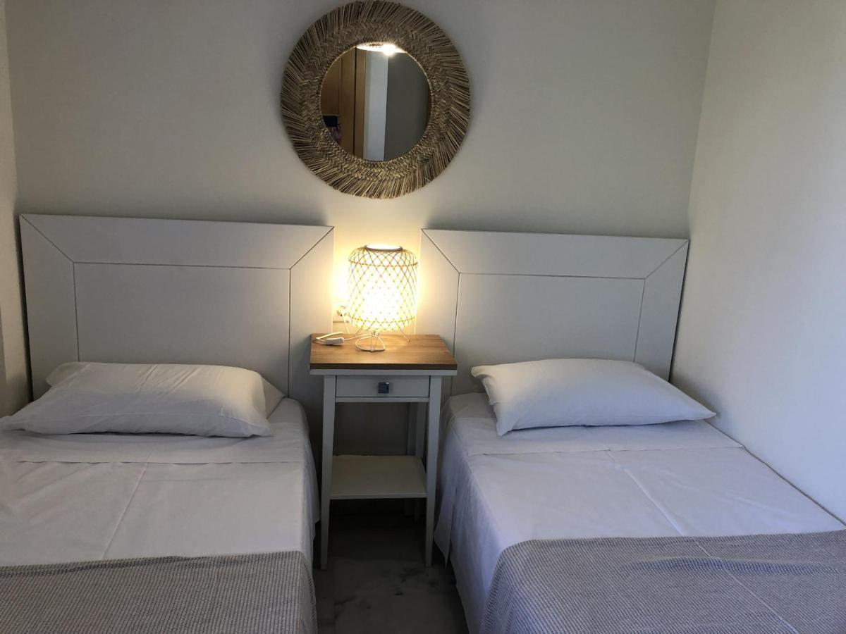 La Cala Azul 2 Bedroom Apartment With Big Sunny Terrace & Walking Distance To All The Amenities - Costa Del Sol Ла-Кала-де-Міхас Екстер'єр фото